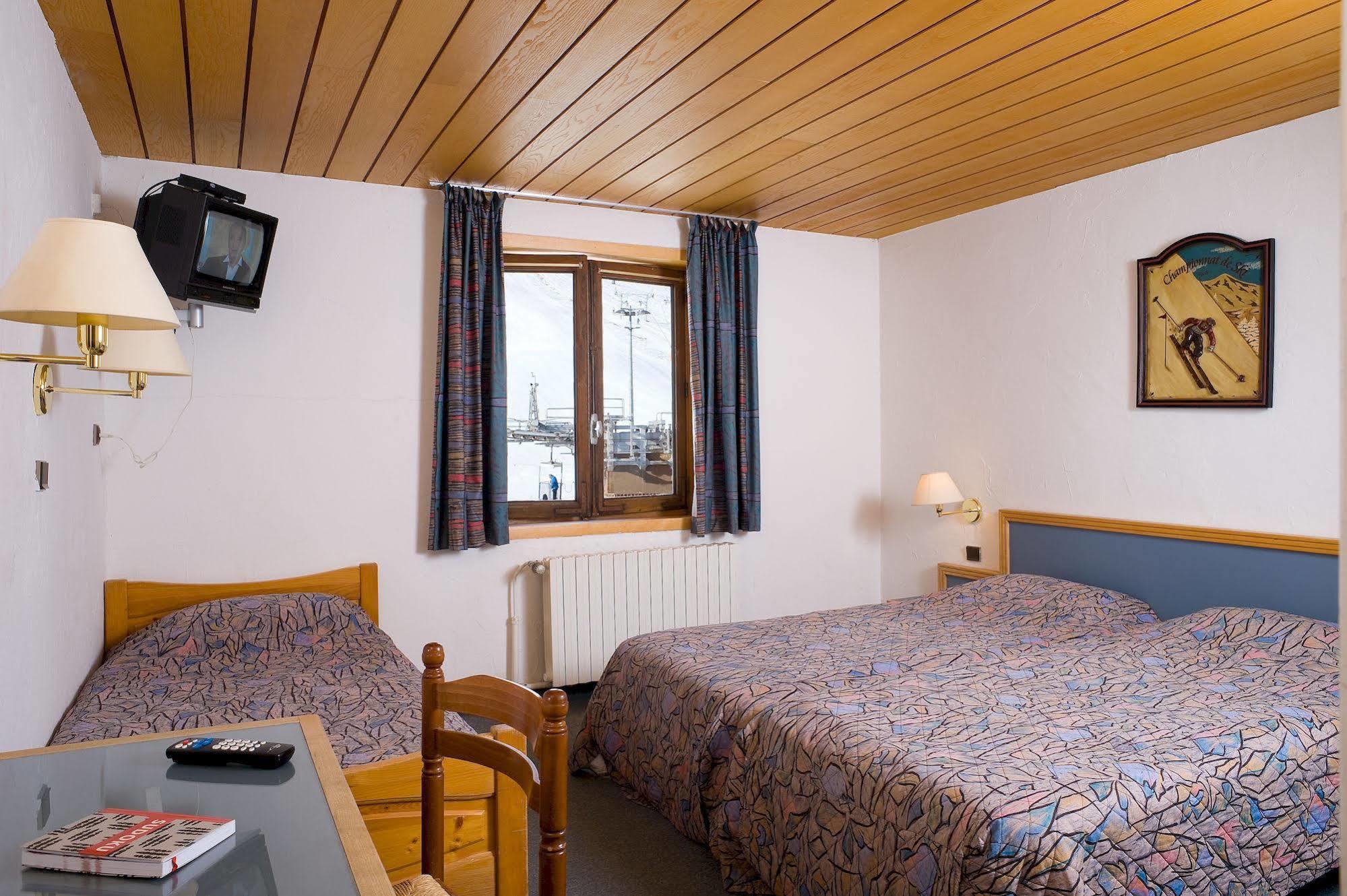 אלפה ד'הואז Madame Vacances Hotel Le Christina מראה חיצוני תמונה
