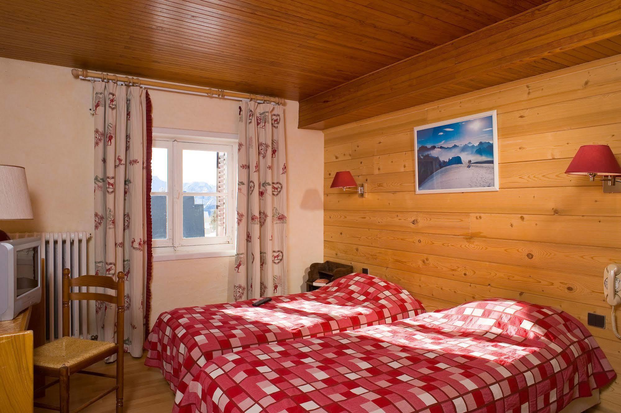 אלפה ד'הואז Madame Vacances Hotel Le Christina מראה חיצוני תמונה